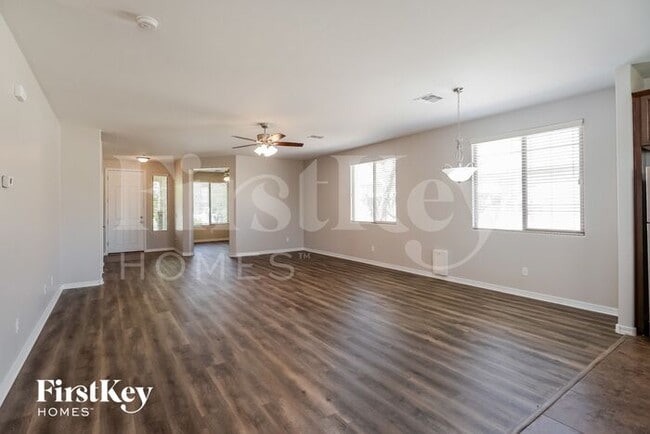 Photo - 1018 W Corriente Dr