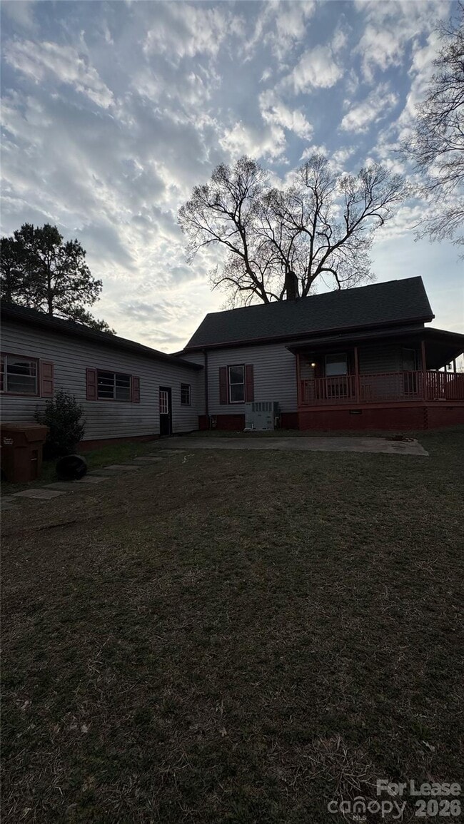 Building Photo - 181 McGill Ave NW