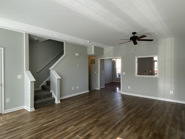 Photo - 30 Scholarship Ln