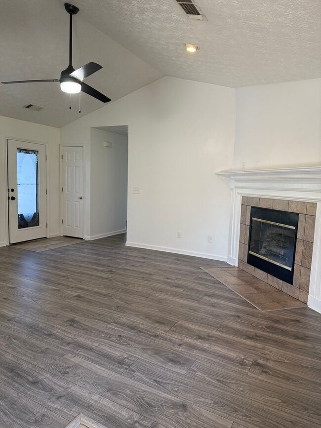 Photo - 3 Bedroom 2 Bathroom Ranch Home