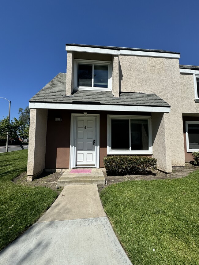 Photo - 1 Dover Townhome