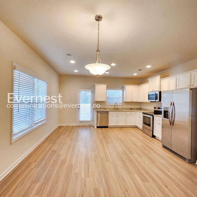 Photo - 212 Venture Dr