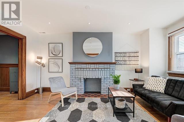 Photo - 176 Pendrith St