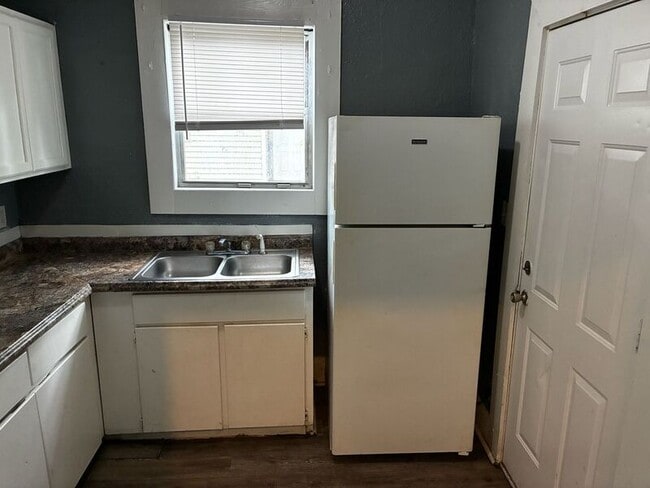 Photo - 1653 W 35th St