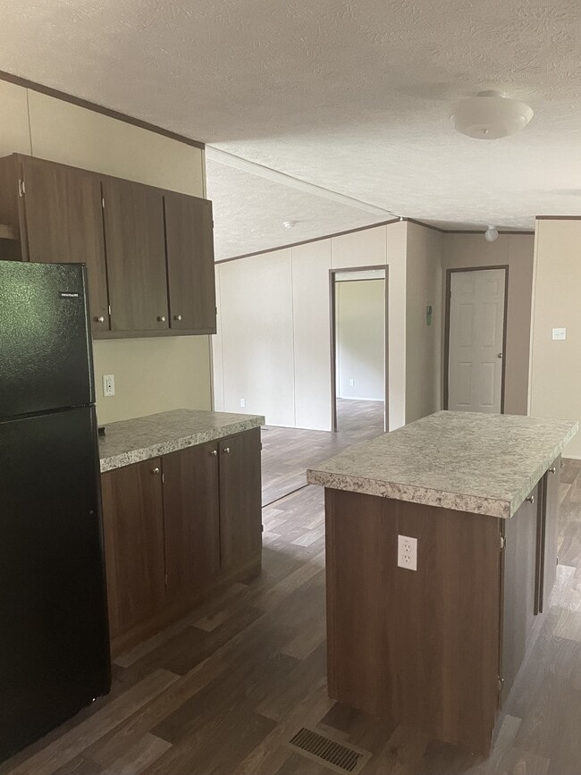 Photo - 326 Oak Leaf Cir