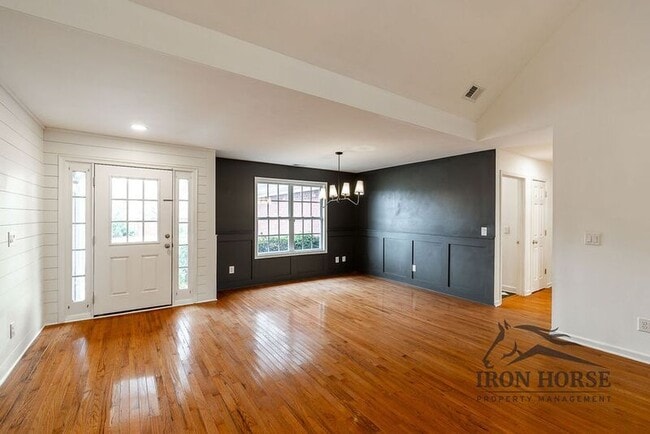 Photo - 281 Hampton Park Dr