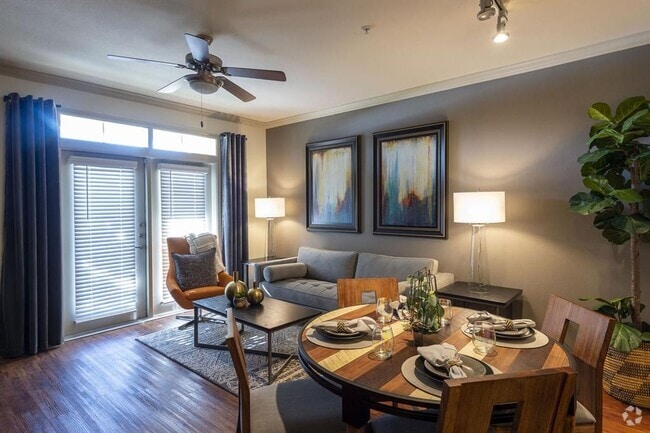 Building Photo - 8877 Lakes at 610 Dr Unit 475 Rental