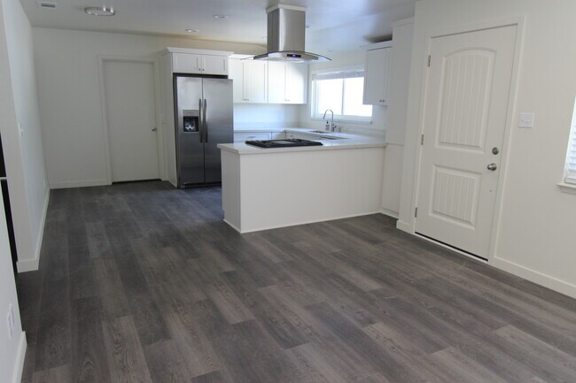 Photo - 637 Trigo Ln