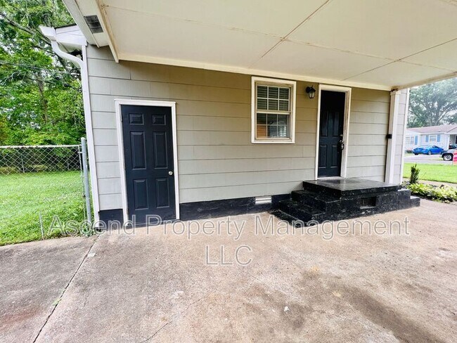 Photo - 4610 Leslie Ln