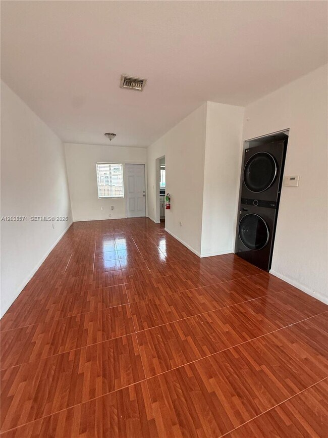 Building Photo - 481 NW 84th Ln