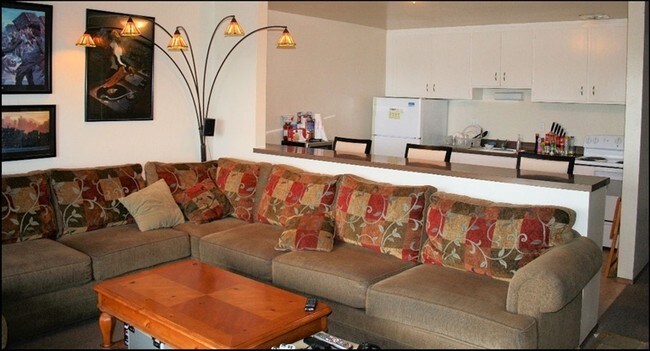 Living Room - 50 Frey Pl