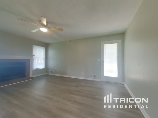 Photo - 1810 Woodberry Ct