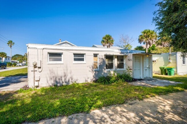 Building Photo - 725 5th Ave N Rental