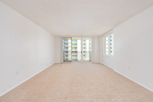 Photo - Beachfront Condo Living in the Shores Unit 1806