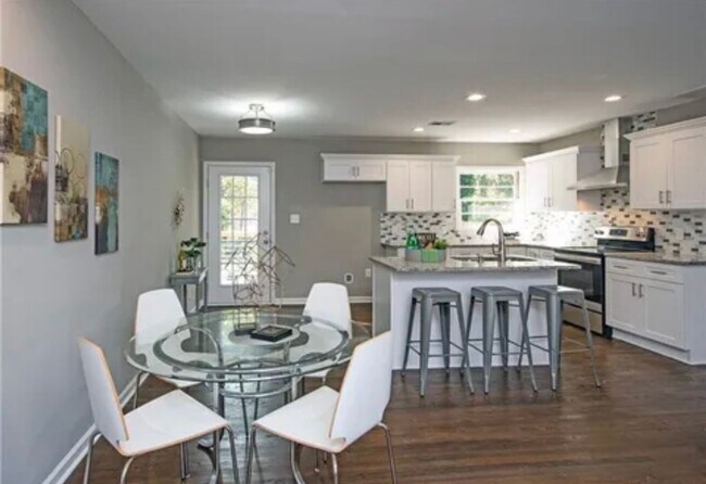 Photo - Beautifully renovated 3/2 home in Belvedere Park