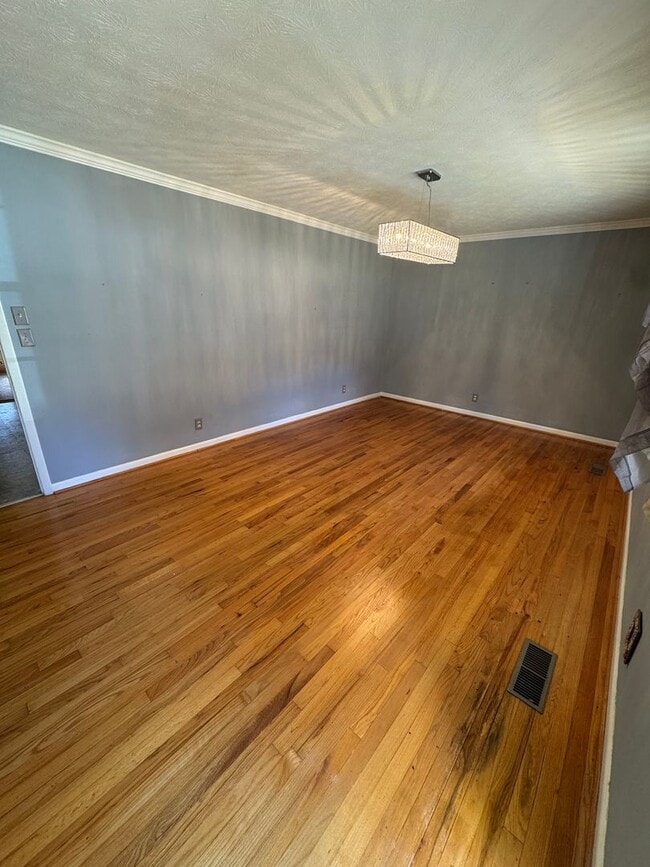 Photo - 6304 Sherwood Dr