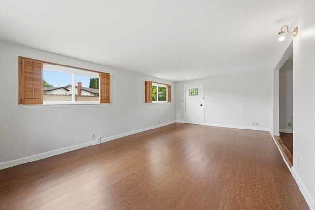 Photo - Spacious and Well Maintained 3 Bedroom Home in Orange