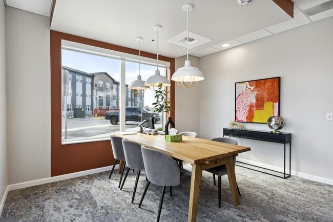 Photo - Mural Apartments