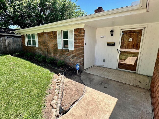 Photo - 6007 Palmetto Trail