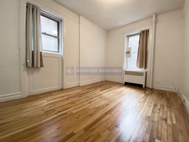 Photo - 936 West End Ave Apartment Unit F2