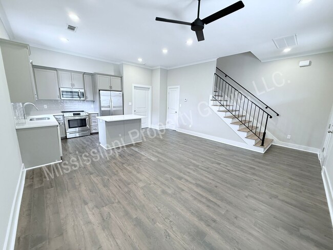 1401 Pleasant Dr