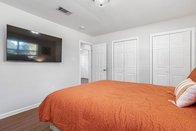 Photo - 114 Lassere Cir Unit SI ID1473631P