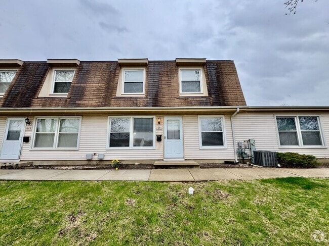 Building Photo - 1681 Queensbury Cir Rental