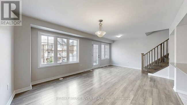 Photo - 1061 Clipper Ln