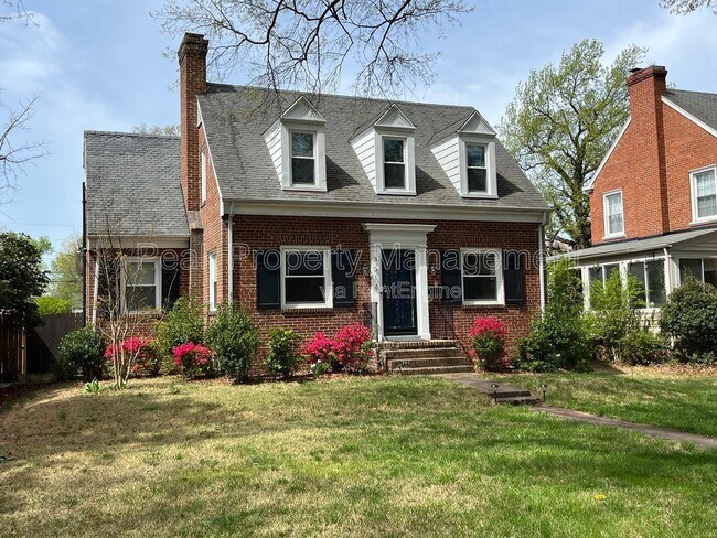 Photo - 3514 Montrose Ave