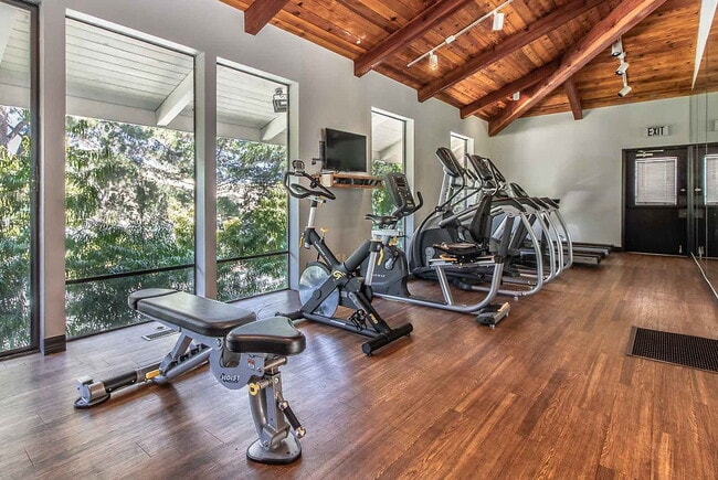 Photo - Lafayette Highlands