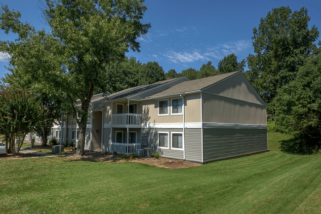 Eastchester Ridge Apartments