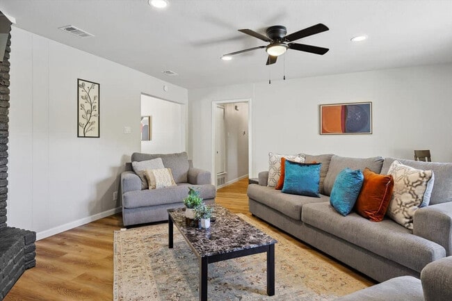 Photo - 405 Tate Cir Unidad ID1019594P