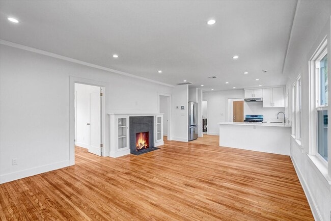 Photo - 1413 E 76th Pl