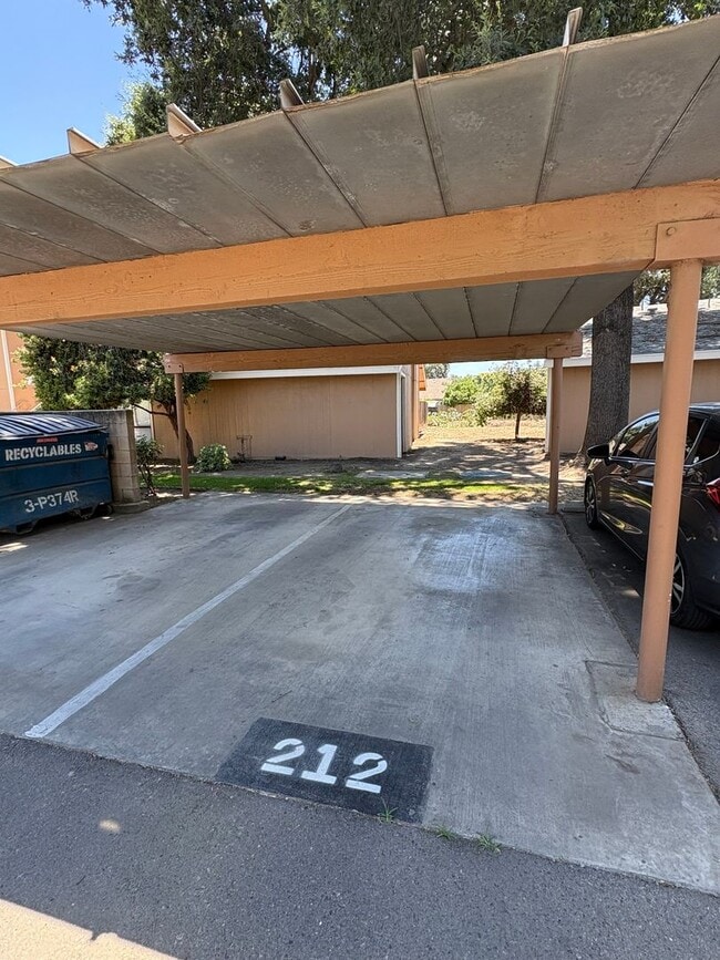 Photo - Upstairs Apartment Rent Ready!