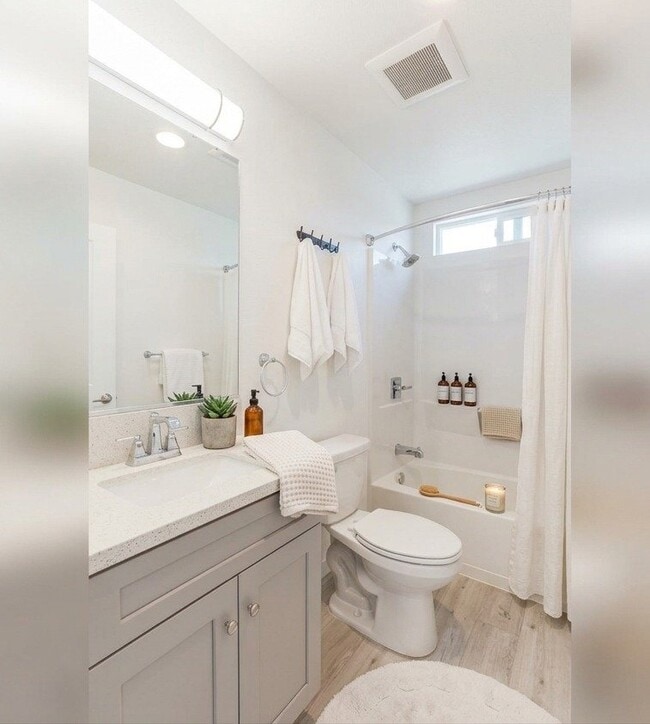 Photo - 1231 W 36th Pl