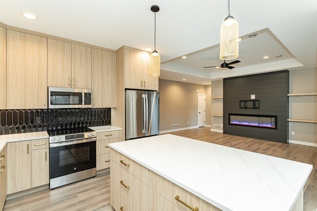 Photo - 353 Spring Day Ct NE