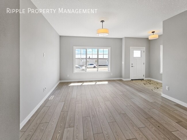 Photo - BRAND NEW SPACIOUS 3 BEDS, 2.5 BATHS UPPER SUITE | MODERN OPEN-CONCEPT LIVING IN HUXLEY