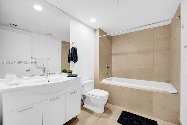 Photo - 475 Brickell Ave Unit 3310