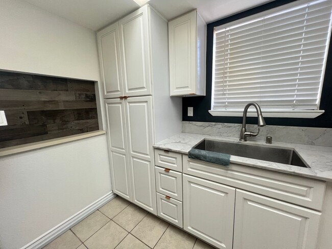 Photo - 1 bedroom, 1 bathroom, Condo located in Northwest