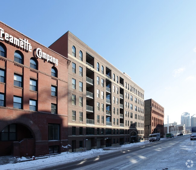 Photo - Lindsay Lofts