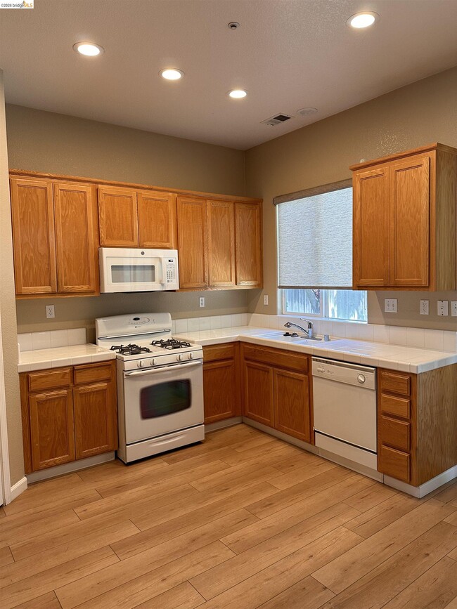 Photo - 227 Carter Pl