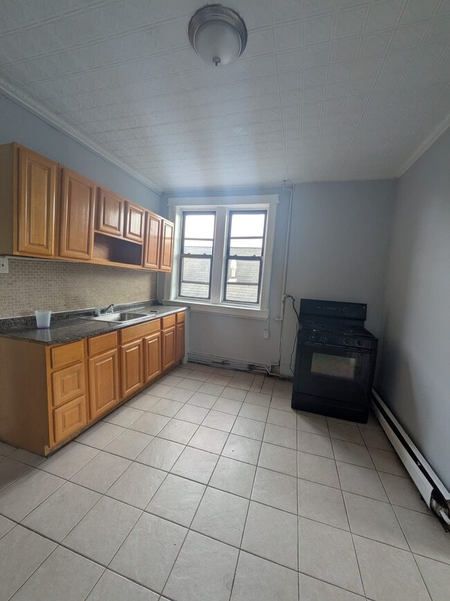 Photo - 8 Grant Ave Unit 3L