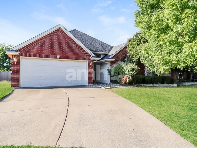 Building Photo - 9132 Tyne Trail