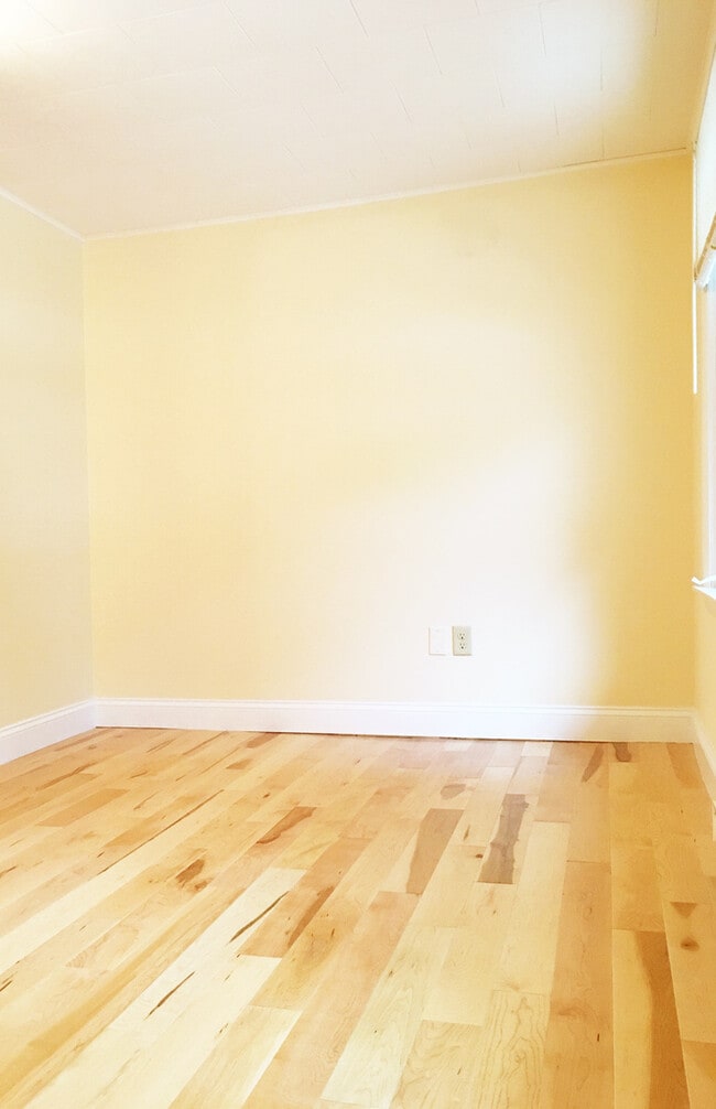 Photo - 80 Marble Ave