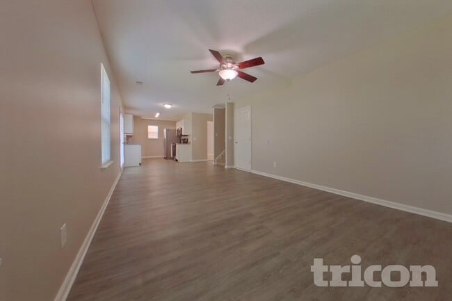 Photo - 390 Fox Trot Dr