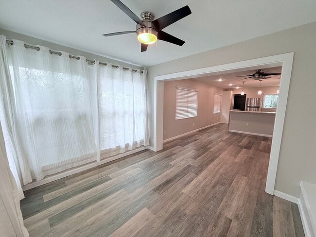 Photo - 2716 Blossom Dr