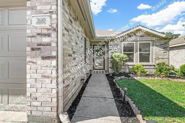 Photo - 2610 Lookout Dr
