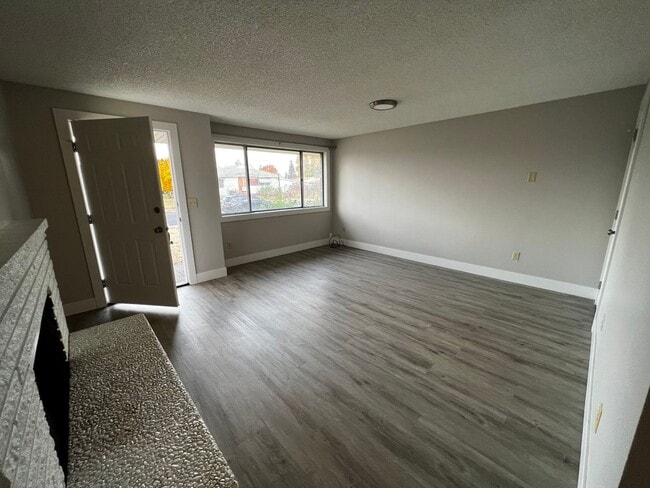 Photo - 6127 N Standard St Unit 6129