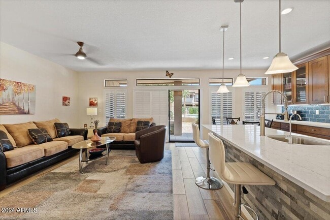 Photo - 9707 E Mountain View Rd Unidad 1438