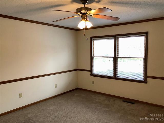 Photo - 101 Hillcrest Dr